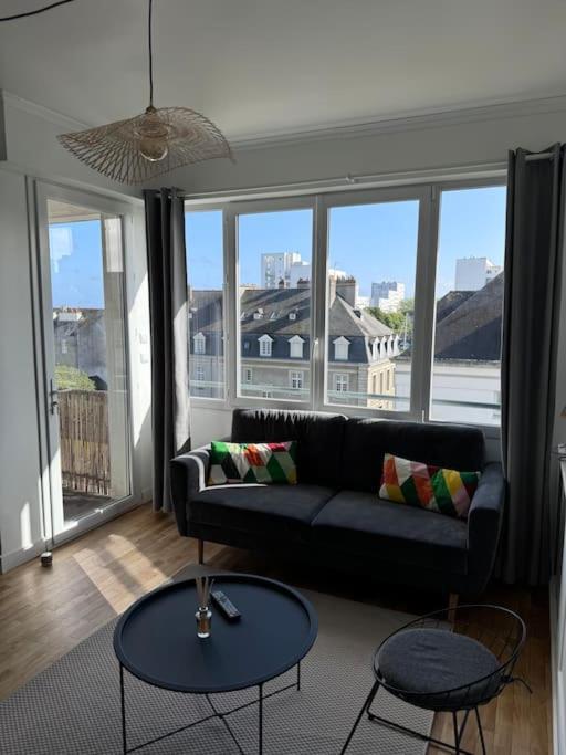 Charmant Appartement T3 Avec Balcon, Centre-Ville Lorient Eksteriør bilde