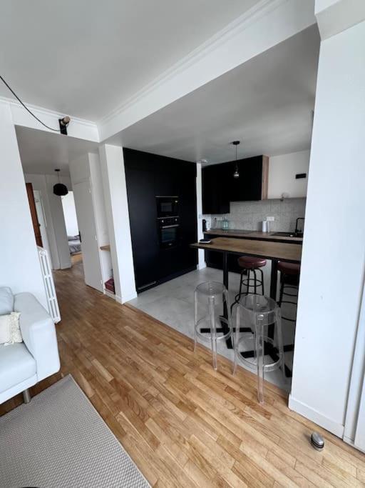 Charmant Appartement T3 Avec Balcon, Centre-Ville Lorient Eksteriør bilde